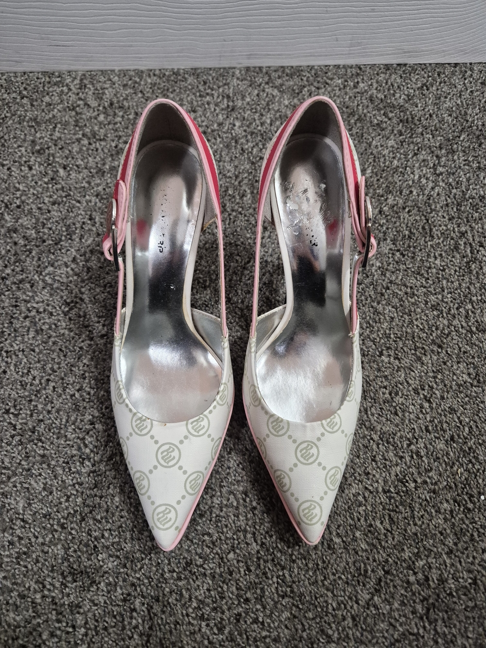 Women’s Pointed Toe Slingback Heels in White and Pink